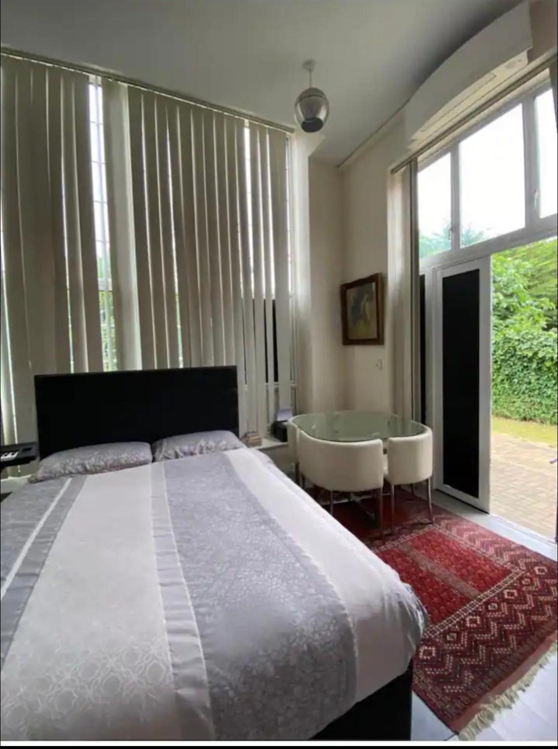 Spacious King Room With Private Entrance - Near Emirates And Camden And King'S Cross - 5 Min To Tube Finchley Εξωτερικό φωτογραφία